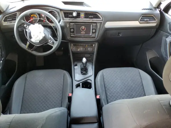3VV1B7AX9JM213645 2018 VOLKSWAGEN TIGUAN - Image 8