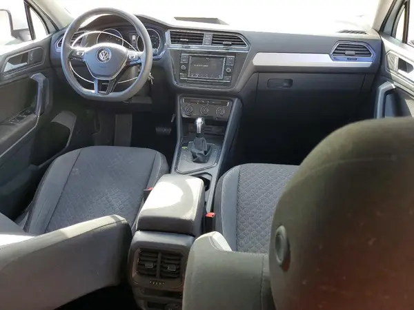 3VV1B7AX9KM012829 2019 VOLKSWAGEN TIGUAN - Image 8