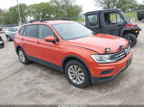 3VV1B7AX9KM054594 2019 VOLKSWAGEN TIGUAN - Image 1