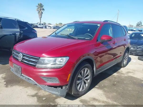3VV1B7AX9KM077468 2019 VOLKSWAGEN TIGUAN - Image 2