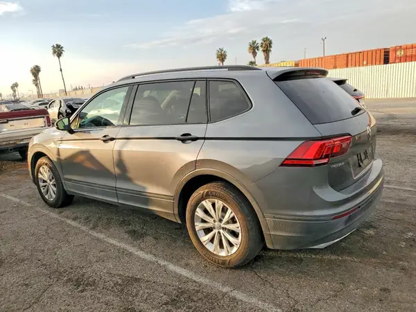 3VV1B7AX9KM080323 2019 VOLKSWAGEN TIGUAN - Image 2