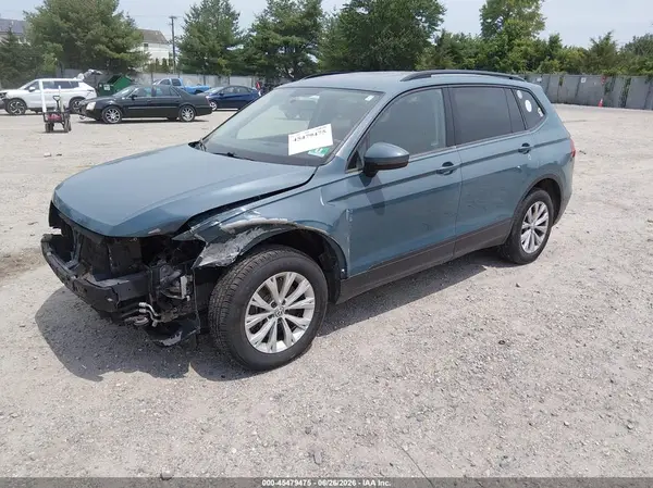 3VV1B7AX9KM089748 2019 VOLKSWAGEN TIGUAN - Image 2