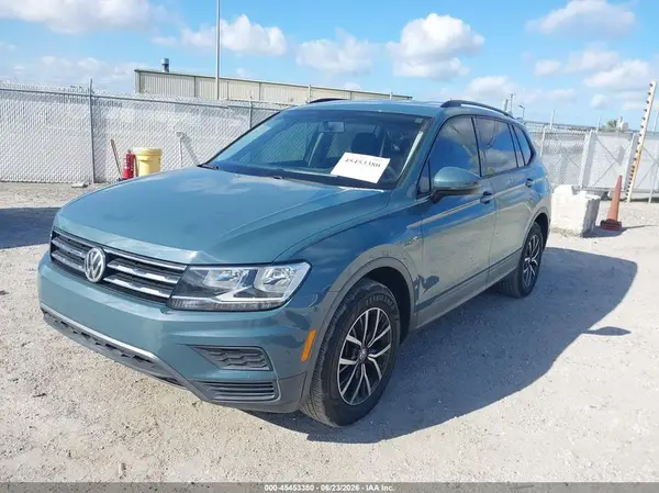 3VV1B7AX9KM143596 2019 VOLKSWAGEN TIGUAN - Image 2