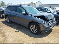 3VV1B7AX9KM145963 2019 VOLKSWAGEN TIGUAN