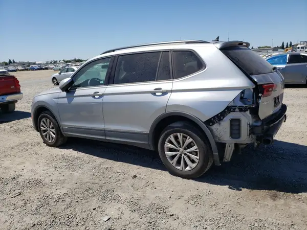 3VV1B7AX9LM053060 2020 VOLKSWAGEN TIGUAN - Image 2