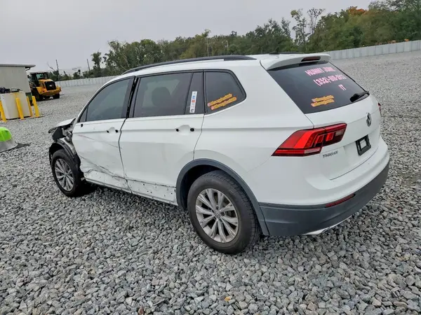 3VV1B7AX9LM099598 2020 VOLKSWAGEN TIGUAN - Image 2