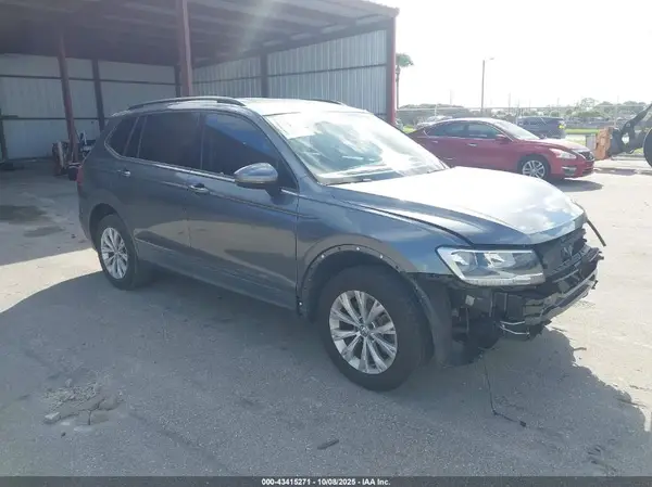3VV1B7AX9LM117808 2020 VOLKSWAGEN TIGUAN - Image 1