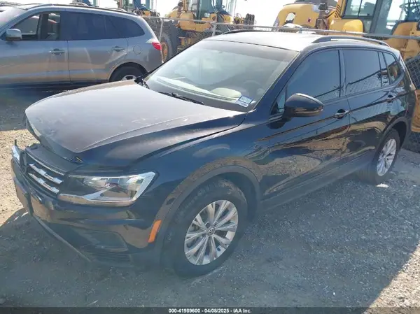 3VV1B7AX9LM121874 2020 VOLKSWAGEN TIGUAN - Image 2