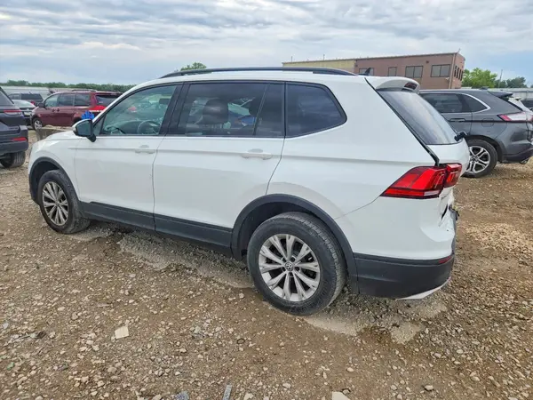 3VV1B7AX9LM128193 2020 VOLKSWAGEN TIGUAN - Image 2