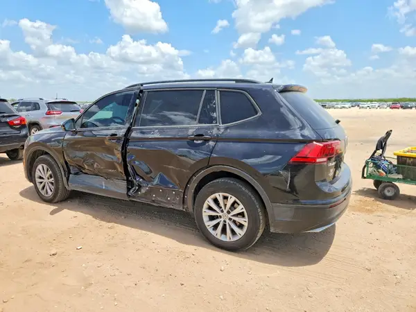 3VV1B7AX9LM157581 2020 VOLKSWAGEN TIGUAN - Image 2