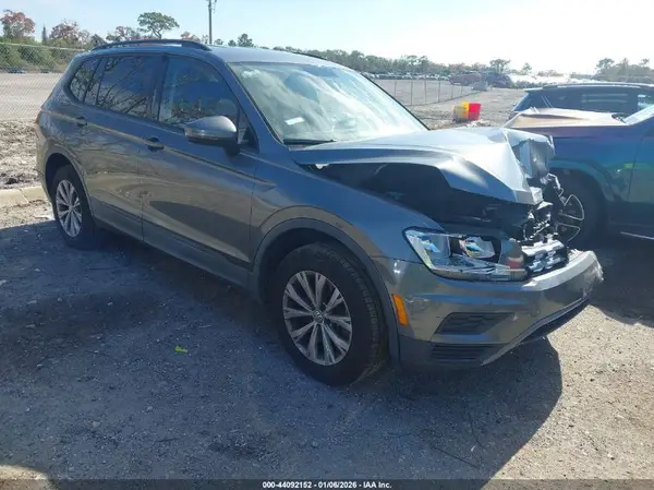 3VV1B7AX9LM176650 2020 VOLKSWAGEN TIGUAN - Image 1