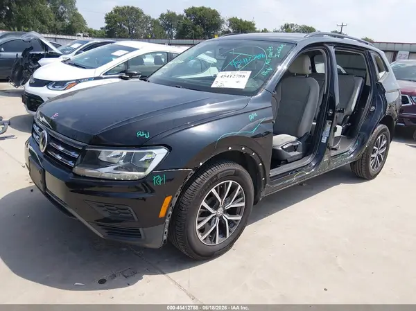 3VV1B7AX9MM004748 2021 VOLKSWAGEN TIGUAN - Image 2