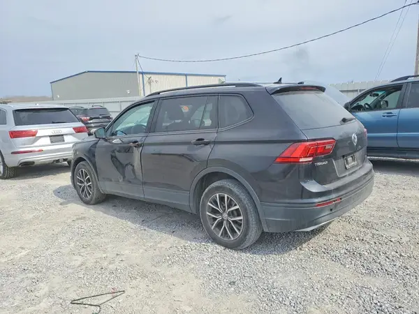 3VV1B7AX9MM019797 2021 VOLKSWAGEN TIGUAN - Image 2