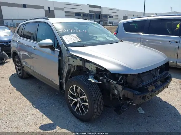 3VV1B7AX9MM059930 2021 VOLKSWAGEN TIGUAN - Image 1