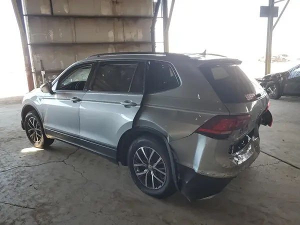 3VV1B7AX9MM060317 2021 VOLKSWAGEN TIGUAN - Image 2