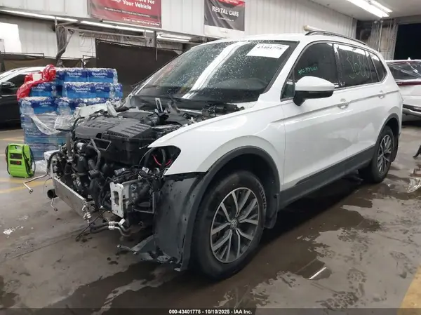 3VV1B7AX9MM068014 2021 VOLKSWAGEN TIGUAN - Image 2