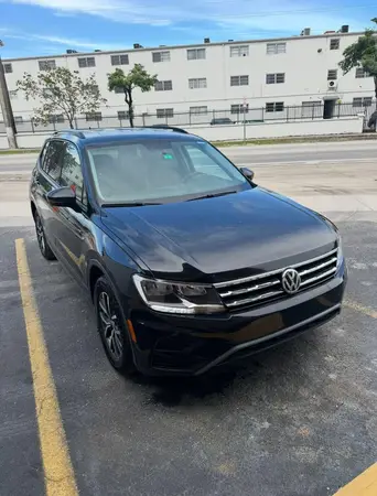 3VV1B7AX9MM10599 2021 VOLKSWAGEN TIGUAN - Image 1