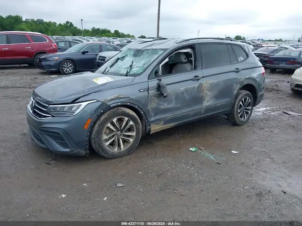 3VV1B7AX9NM005125 2022 VOLKSWAGEN TIGUAN - Image 2