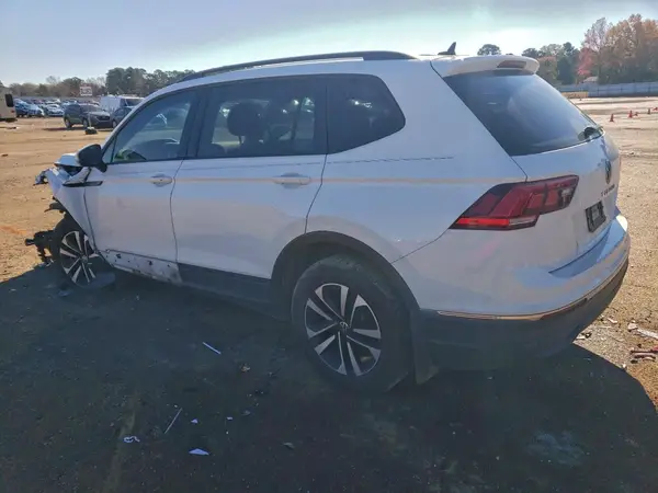 3VV1B7AX9NM169944 2022 VOLKSWAGEN TIGUAN - Image 2