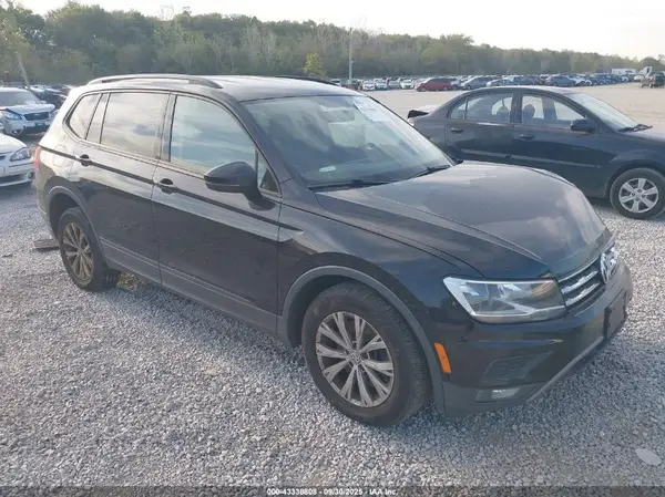 3VV1B7AXXJM013499 2018 VOLKSWAGEN TIGUAN - Image 1