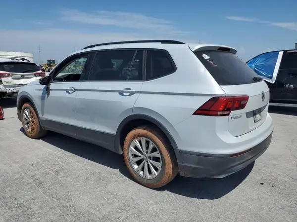3VV1B7AXXJM015849 2018 VOLKSWAGEN TIGUAN - Image 2