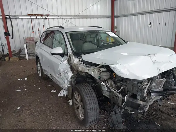 3VV1B7AXXJM022283 2018 VOLKSWAGEN TIGUAN - Image 1