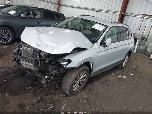 3VV1B7AXXJM022283 2018 VOLKSWAGEN TIGUAN - Image 2