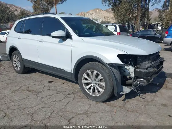 3VV1B7AXXJM026351 2018 VOLKSWAGEN TIGUAN - Image 1