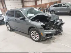 3VV1B7AXXJM033834 2018 VOLKSWAGEN TIGUAN