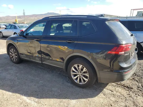 3VV1B7AXXJM050052 2018 VOLKSWAGEN TIGUAN - Image 2