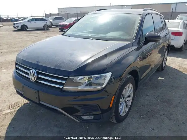 3VV1B7AXXJM052013 2018 VOLKSWAGEN TIGUAN - Image 2