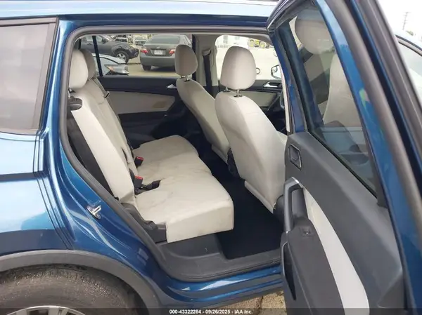 3VV1B7AXXJM057843 2018 VOLKSWAGEN TIGUAN - Image 8