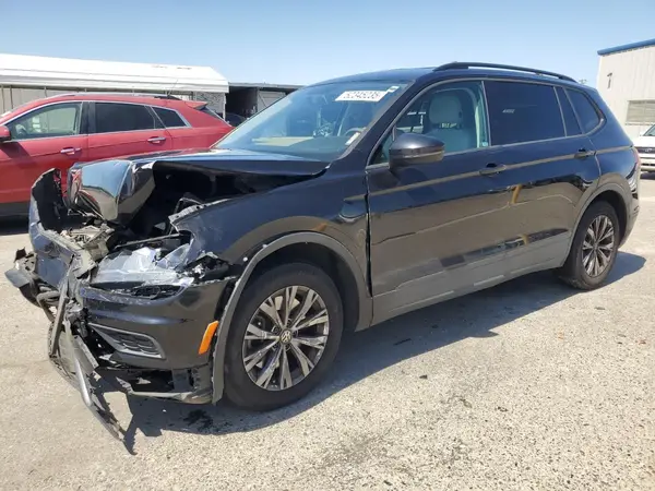 3VV1B7AXXJM069099 2018 VOLKSWAGEN TIGUAN - Image 1