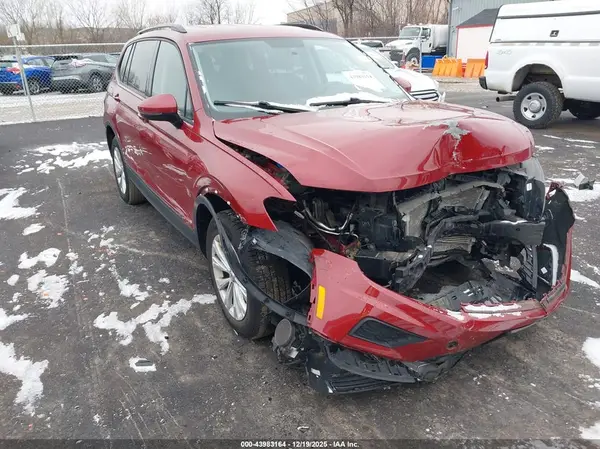 3VV1B7AXXJM091572 2018 VOLKSWAGEN TIGUAN - Image 1