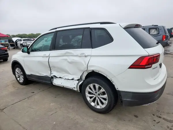 3VV1B7AXXJM109732 2018 VOLKSWAGEN TIGUAN - Image 2