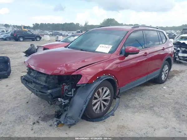 3VV1B7AXXJM124554 2018 VOLKSWAGEN TIGUAN - Image 2