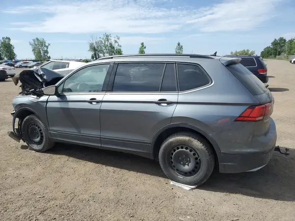 3VV1B7AXXJM174807 2018 VOLKSWAGEN TIGUAN - Image 2