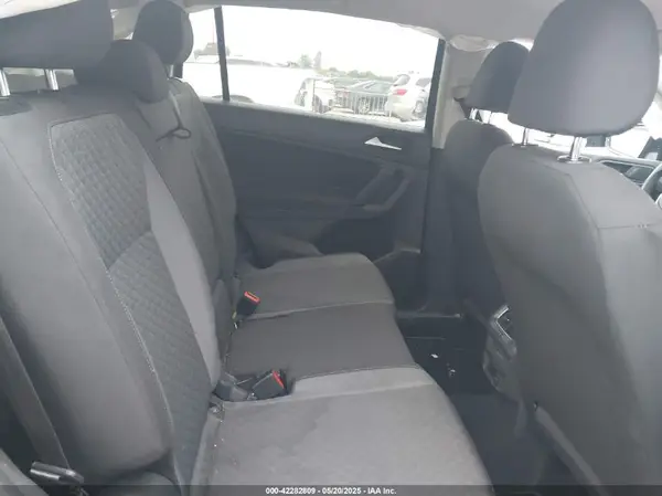 3VV1B7AXXKM002312 2019 VOLKSWAGEN TIGUAN - Image 8