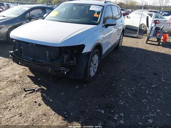 3VV1B7AXXKM048223 2019 VOLKSWAGEN TIGUAN - Image 2