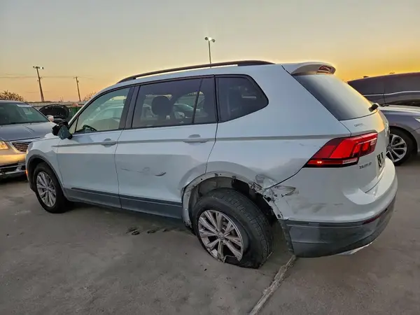 3VV1B7AXXKM054927 2019 VOLKSWAGEN TIGUAN - Image 2