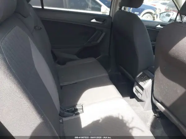 3VV1B7AXXKM056760 2019 VOLKSWAGEN TIGUAN - Image 8