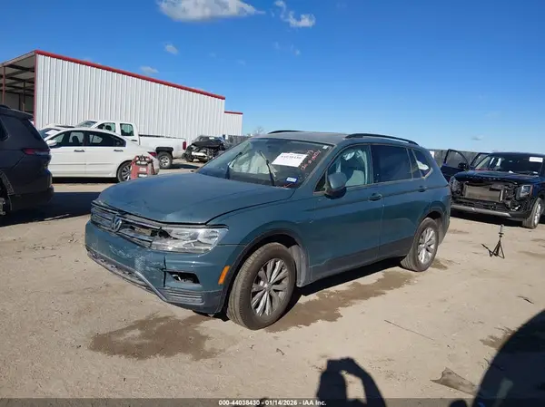 3VV1B7AXXKM096238 2019 VOLKSWAGEN TIGUAN - Image 2