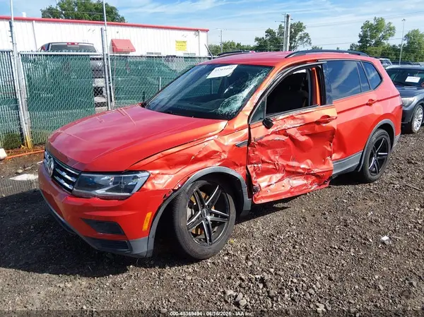 3VV1B7AXXKM099026 2019 VOLKSWAGEN TIGUAN - Image 2