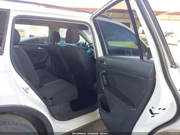3VV1B7AXXLM048174 2020 VOLKSWAGEN TIGUAN - Image 8