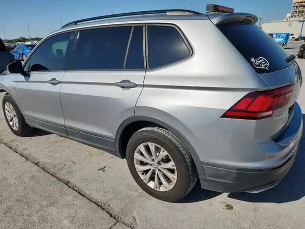 3VV1B7AXXLM126212 2020 VOLKSWAGEN TIGUAN - Image 2