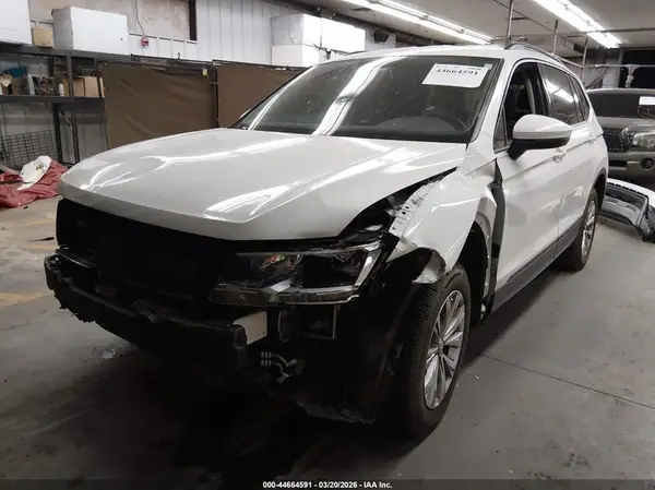 3VV1B7AXXLM128204 2020 VOLKSWAGEN TIGUAN - Image 2