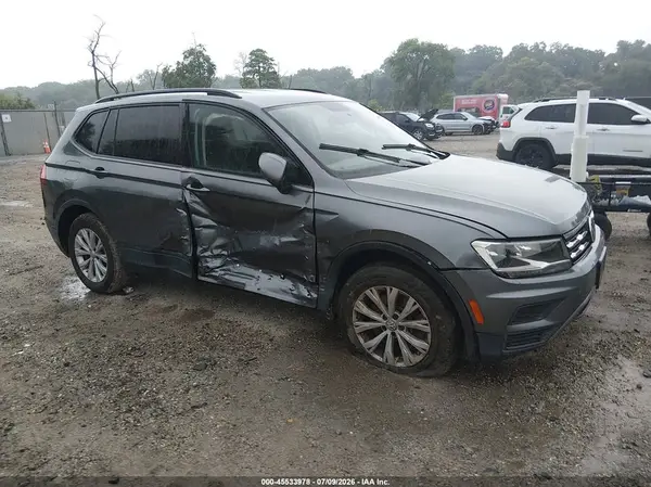 3VV1B7AXXLM149201 2020 VOLKSWAGEN TIGUAN - Image 1