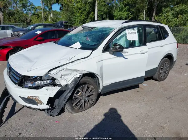 3VV1B7AXXMM004645 2021 VOLKSWAGEN TIGUAN - Image 2