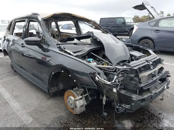 3VV1B7AXXMM045664 2021 VOLKSWAGEN TIGUAN - Image 1