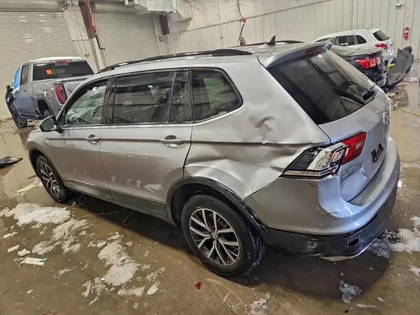 3VV1B7AXXMM147997 2021 VOLKSWAGEN TIGUAN - Image 2